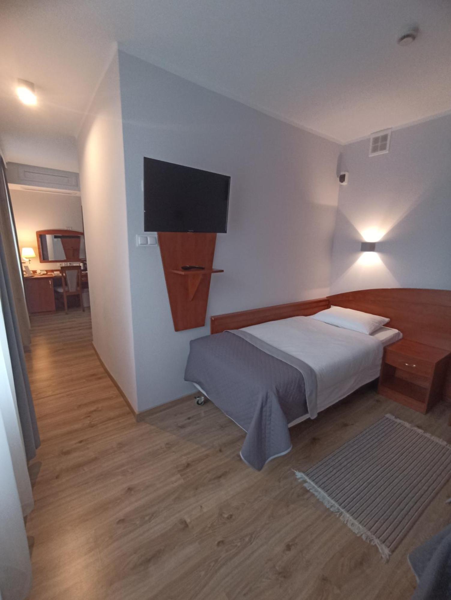 Hotel Pietrak Вонгровец Номер фото