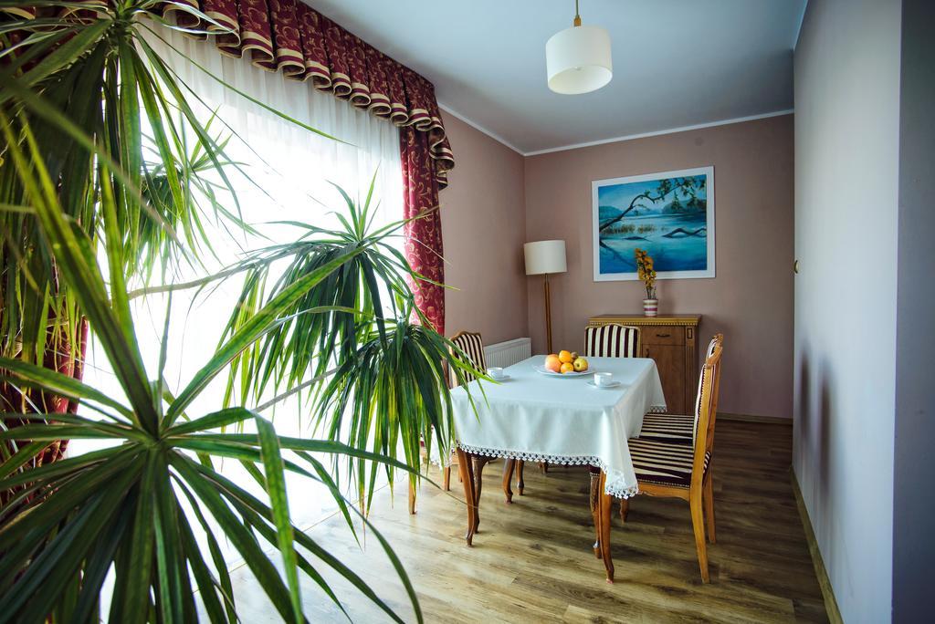 Hotel Pietrak Вонгровец Экстерьер фото