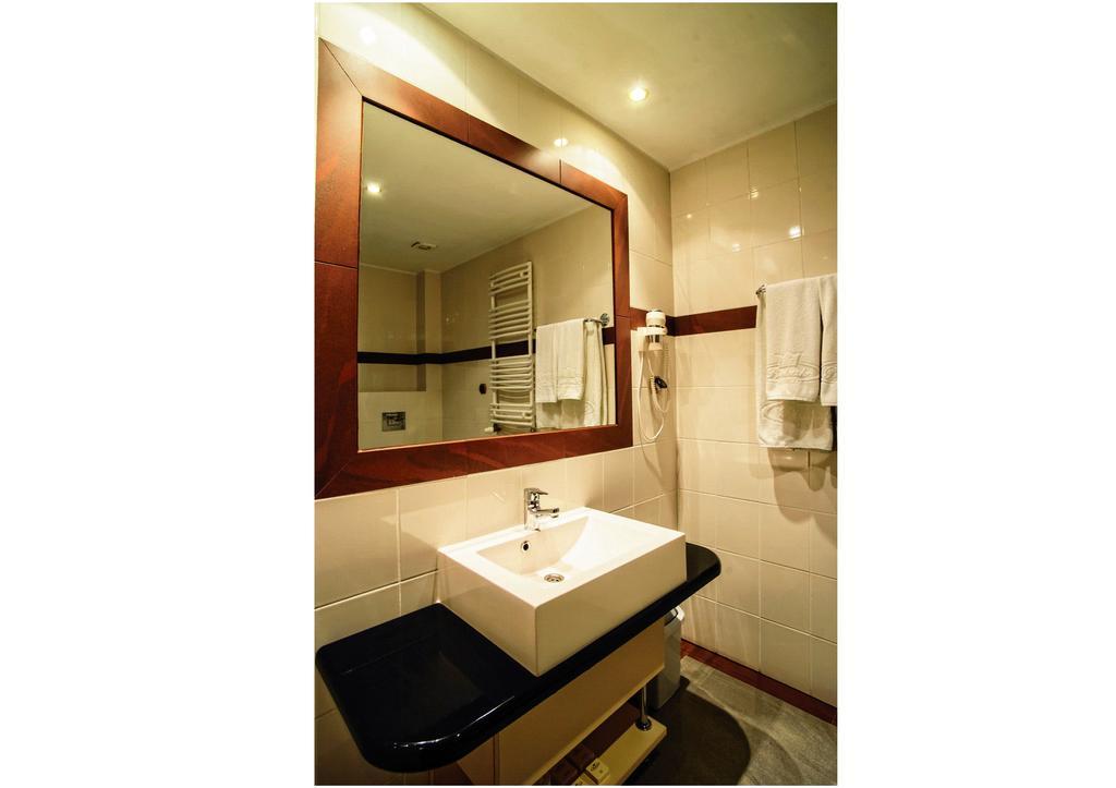 Hotel Pietrak Вонгровец Экстерьер фото